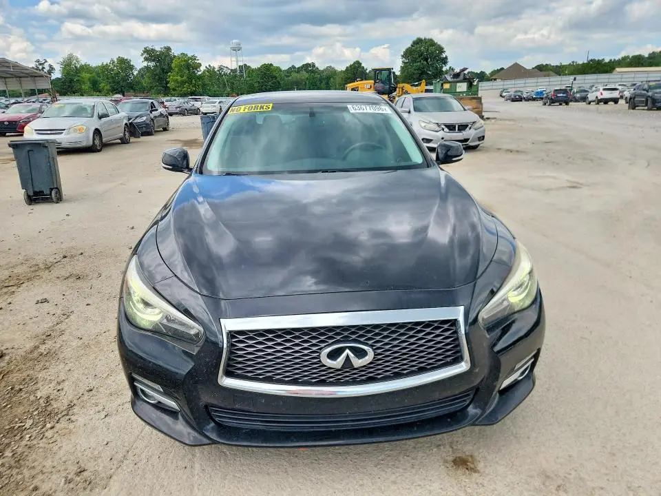 2015 INFINITI Q50 PREMIUM  