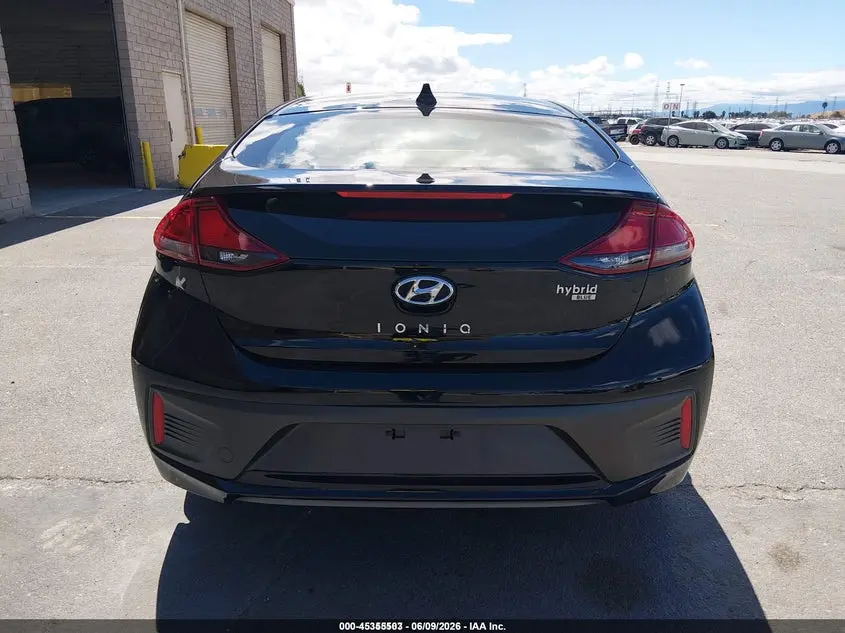 2018 HYUNDAI IONIQ HYBRID BLUE