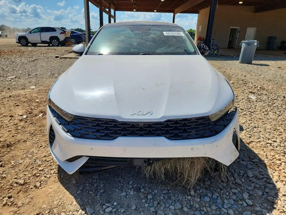 2022 KIA K5 EX  