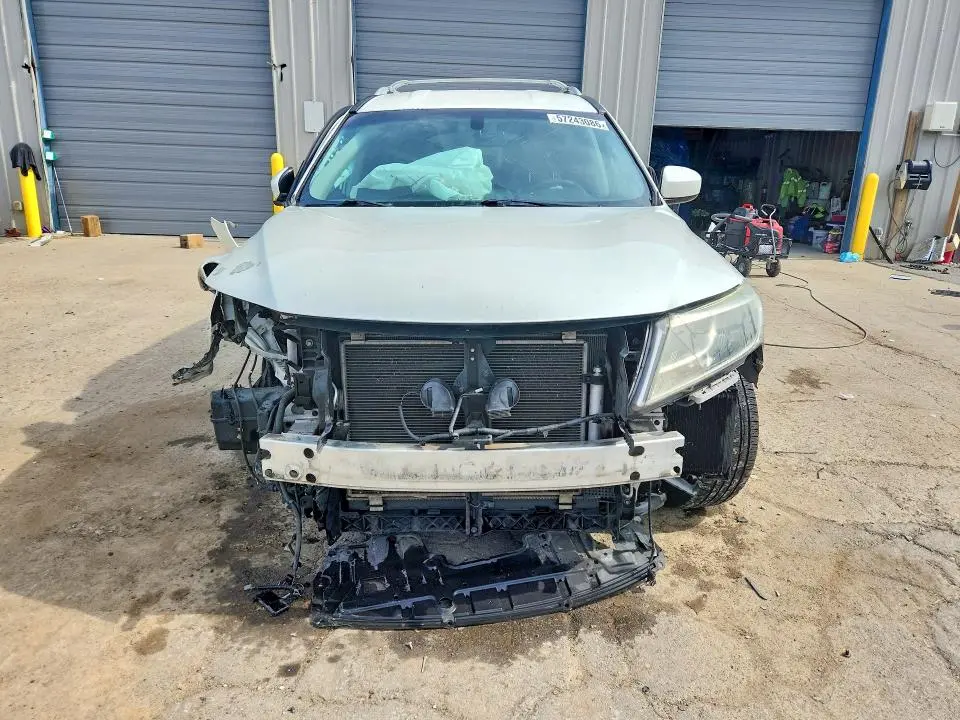2015 NISSAN PATHFINDER SL  