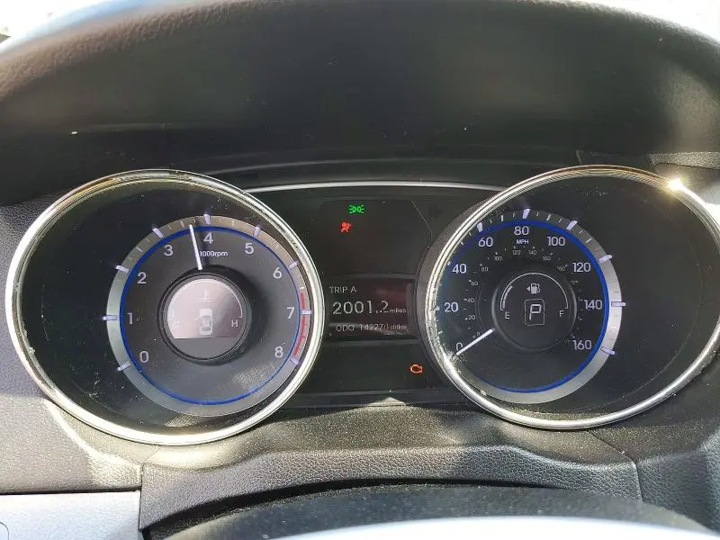 2012 HYUNDAI SONATA GLS  