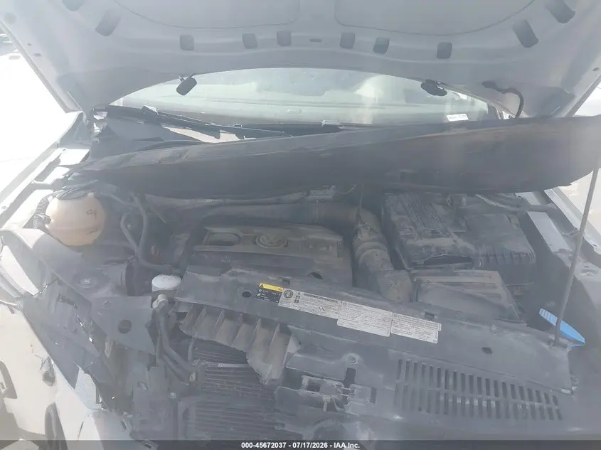 2013 VOLKSWAGEN TIGUAN SE