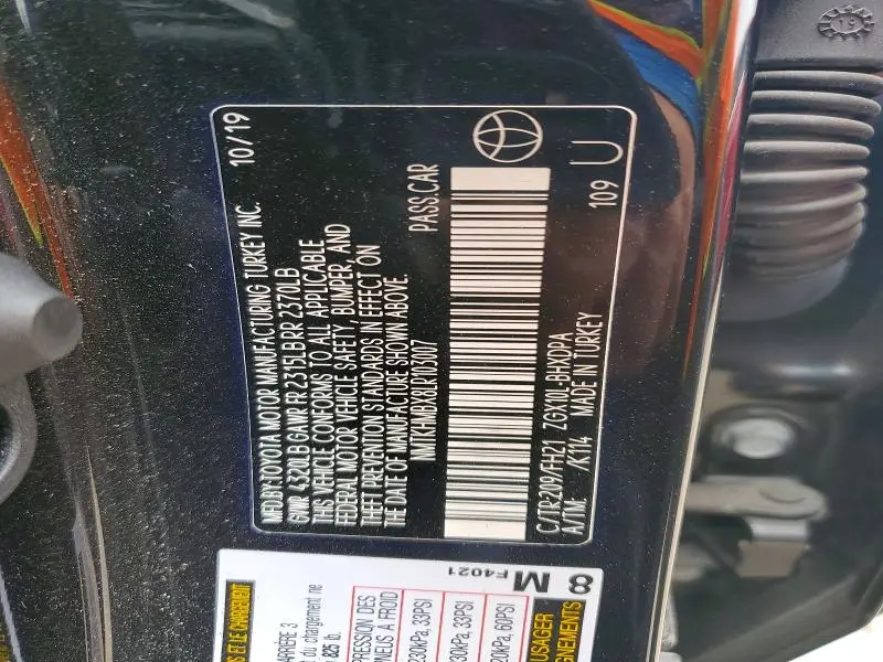 2020 TOYOTA C-HR LE  