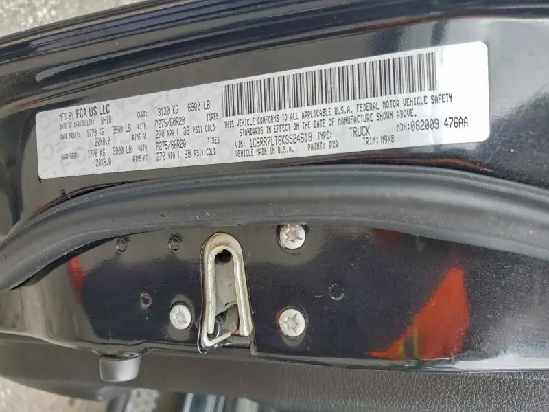 2019 RAM 1500 CLASSIC SLT  