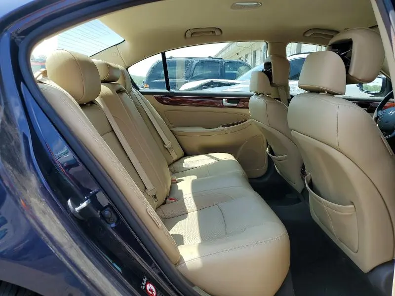 2013 HYUNDAI GENESIS 3.8L  
