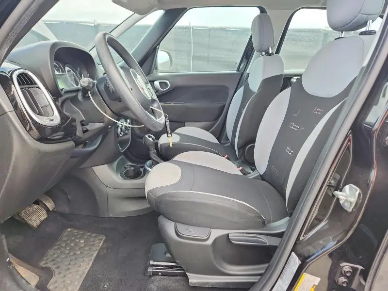 2016 FIAT 500L POP  