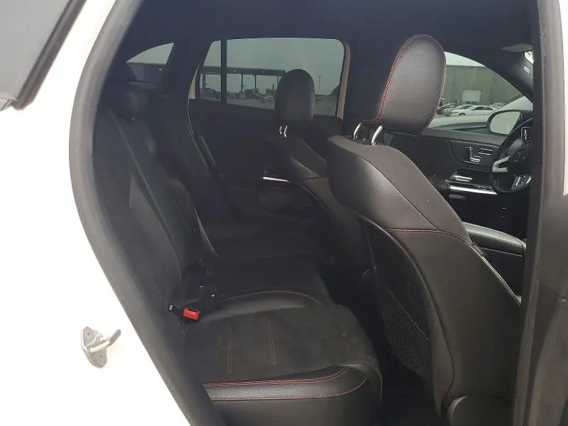 2021 MERCEDES-BENZ GLA 250  