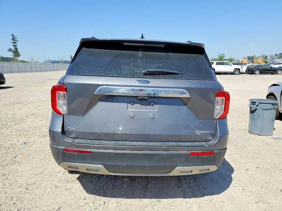 2021 FORD EXPLORER XLT  