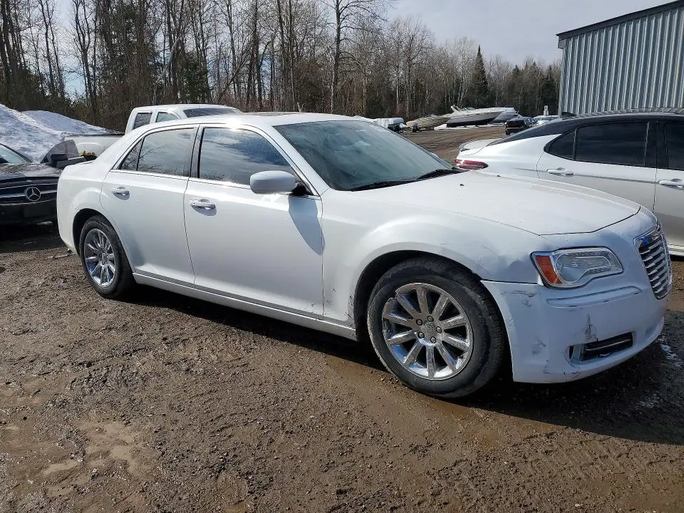 2013 CHRYSLER 300   