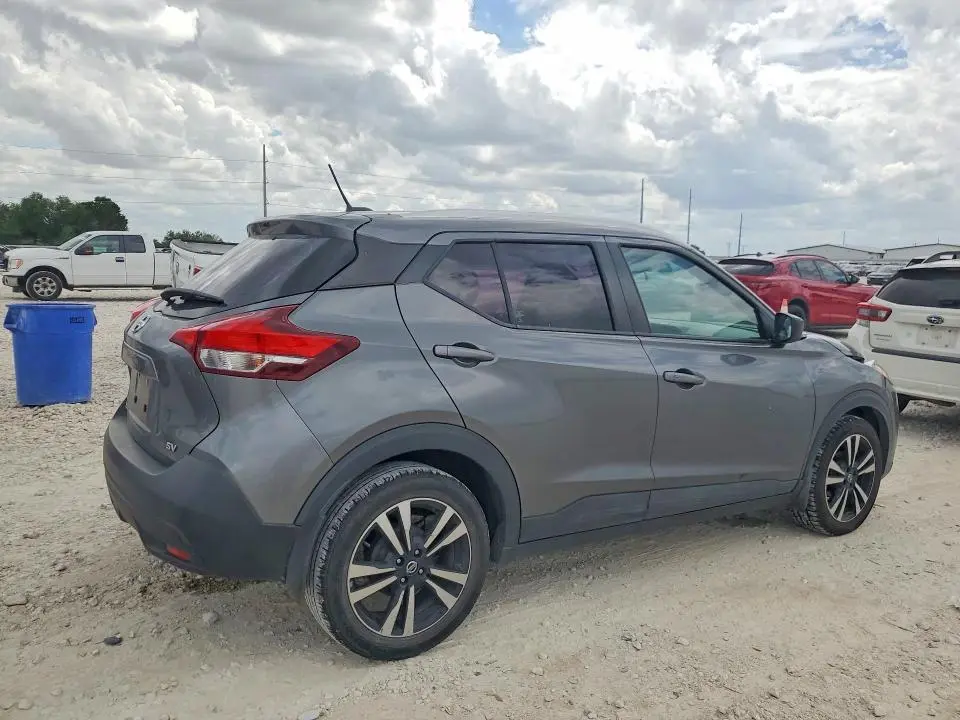 2018 NISSAN KICKS SV  