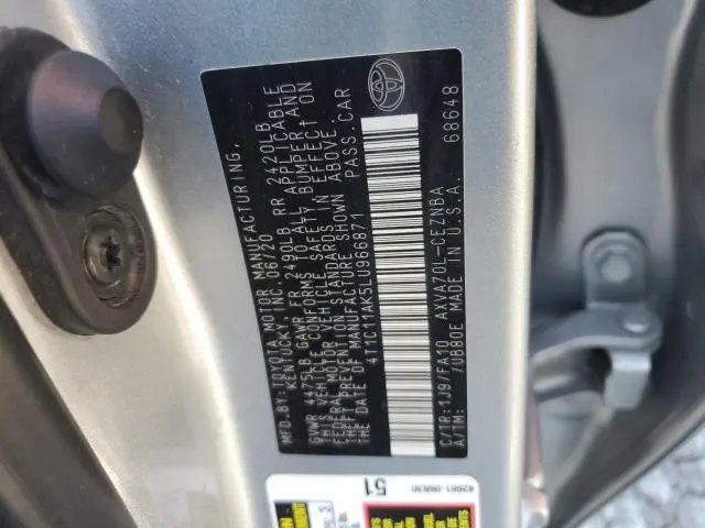 2020 TOYOTA CAMRY LE  