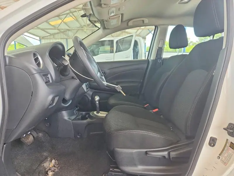 2019 NISSAN VERSA SV  