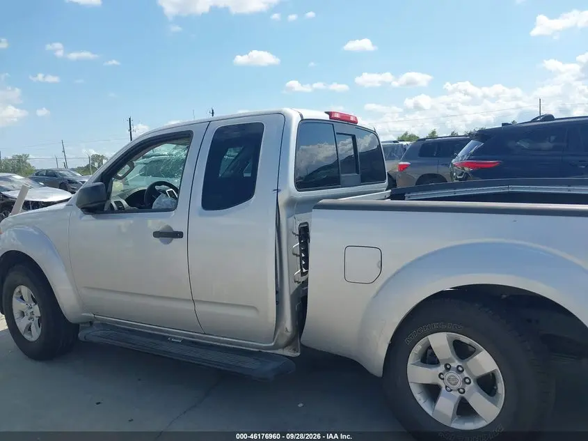 2012 NISSAN FRONTIER SV