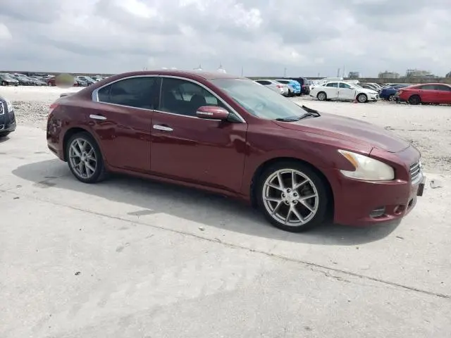 2010 NISSAN MAXIMA S  
