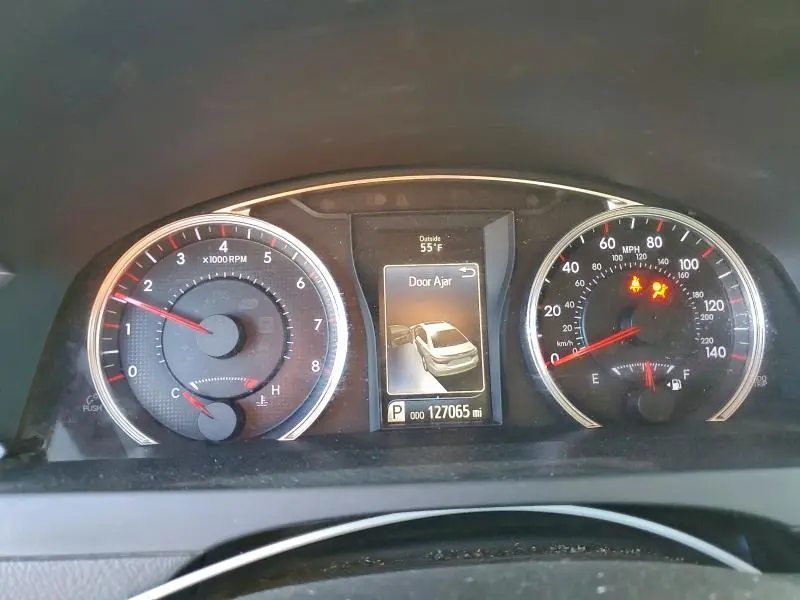 2016 TOYOTA CAMRY LE  