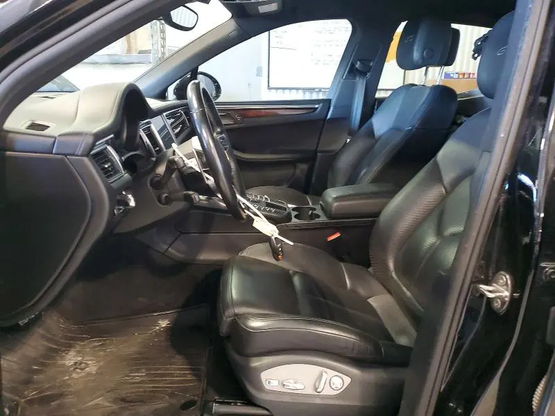 2017 PORSCHE MACAN GTS  