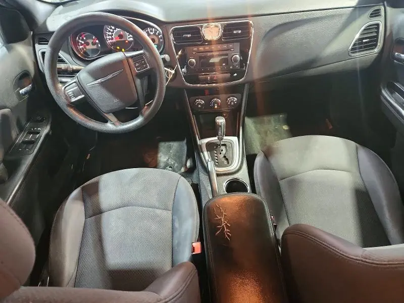 2014 CHRYSLER 200 LX  