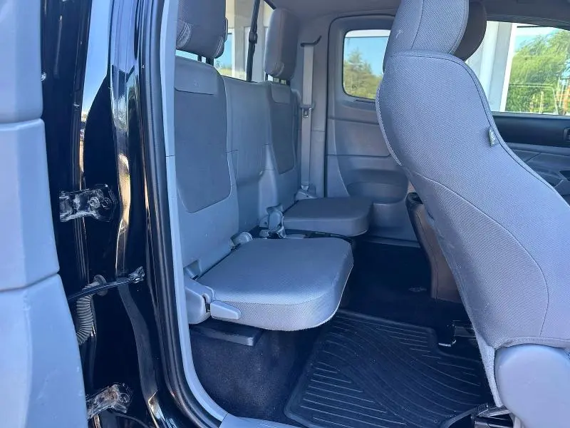 2014 TOYOTA TACOMA V6  