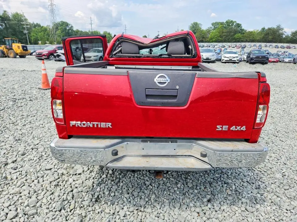 2010 NISSAN FRONTIER SE V6  