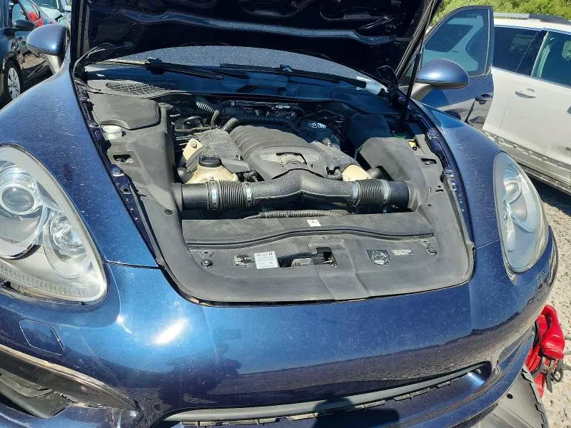 2013 PORSCHE CAYENNE S  