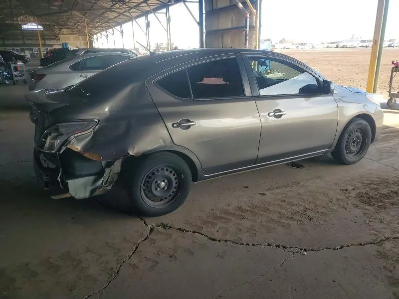 2013 NISSAN VERSA S  