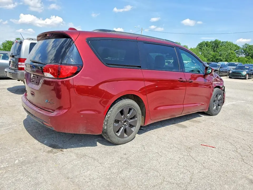 2019 CHRYSLER PACIFICA   