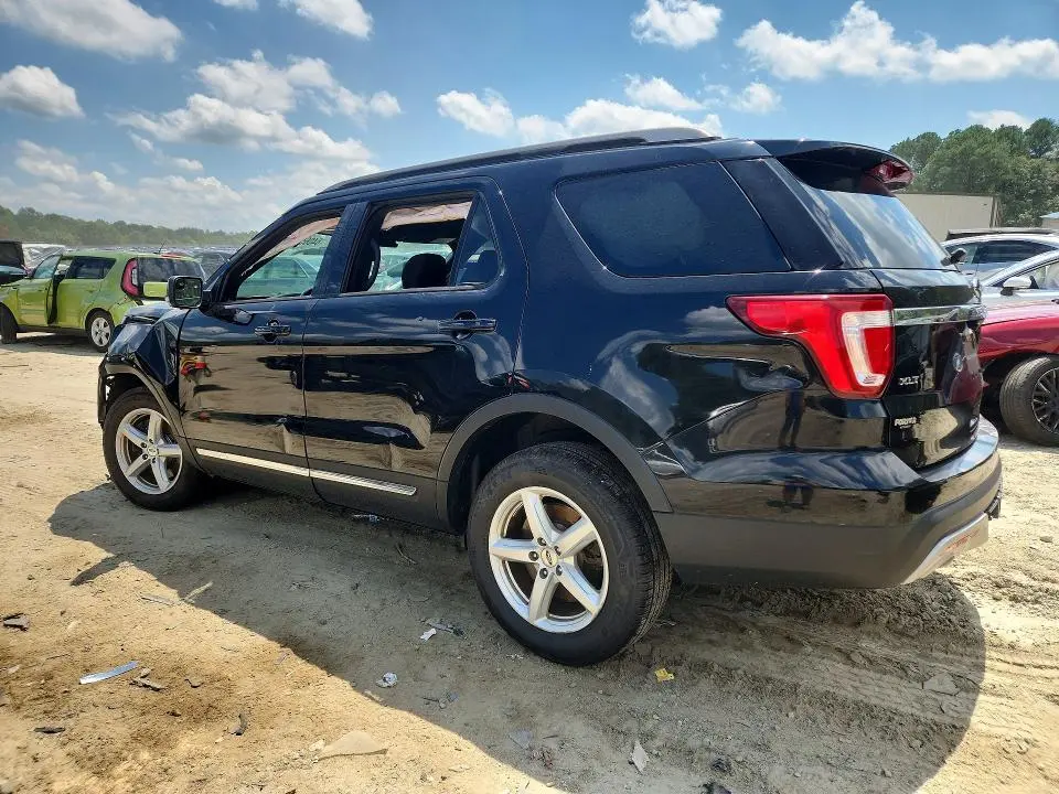 2017 FORD EXPLORER XLT  