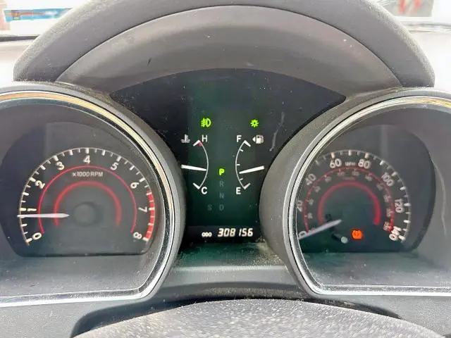 2012 TOYOTA HIGHLANDER SE