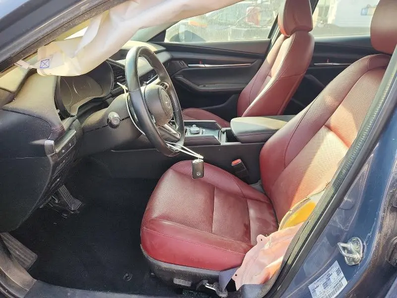 2024 MAZDA 3 PREFERRED  