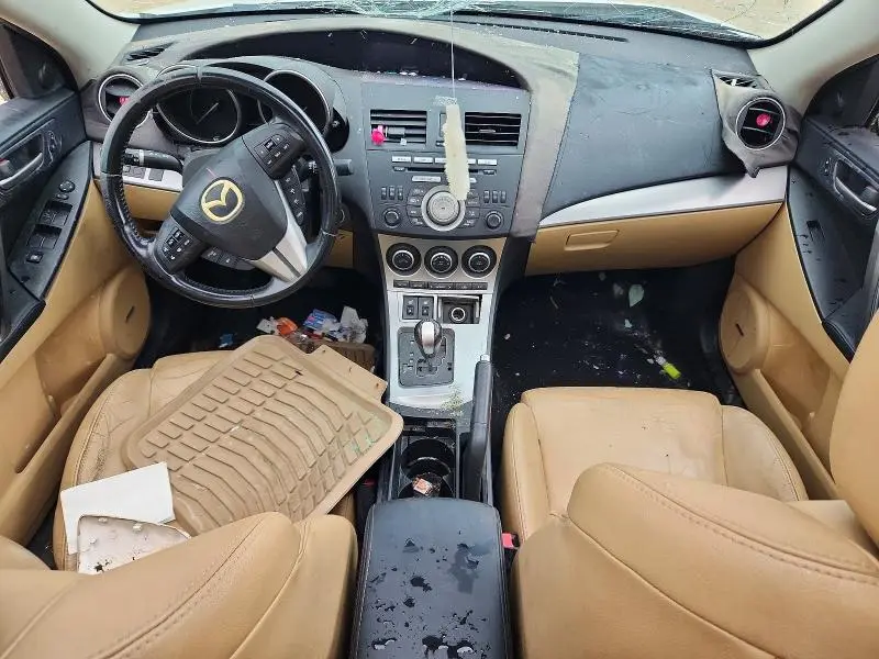 2010 MAZDA 3 S  