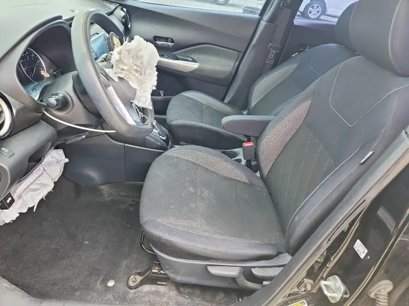 2018 NISSAN KICKS SV  