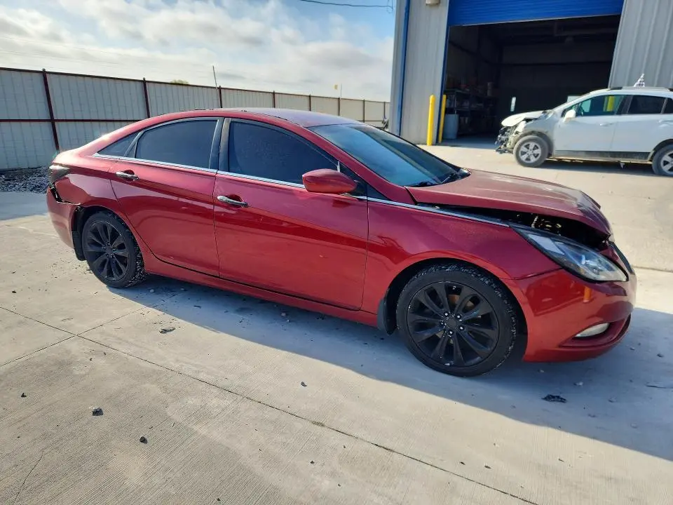 2013 HYUNDAI SONATA SE  