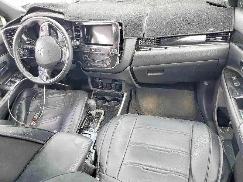 2019 MITSUBISHI OUTLANDER SE  