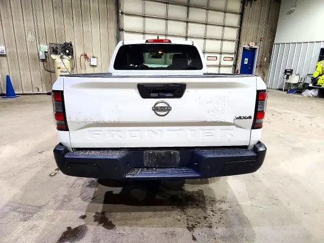 2023 NISSAN FRONTIER S  
