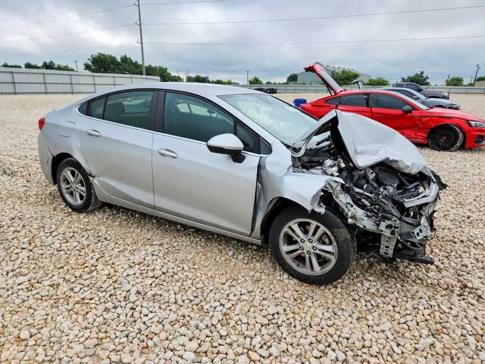 2016 CHEVROLET CRUZE LT  