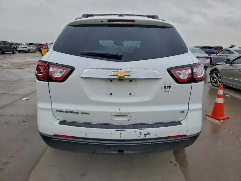 2017 CHEVROLET TRAVERSE LT  