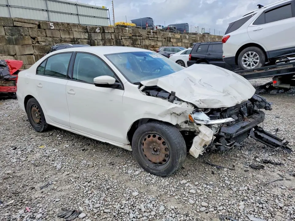 2012 VOLKSWAGEN JETTA   