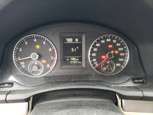 2010 VOLKSWAGEN JETTA SE  