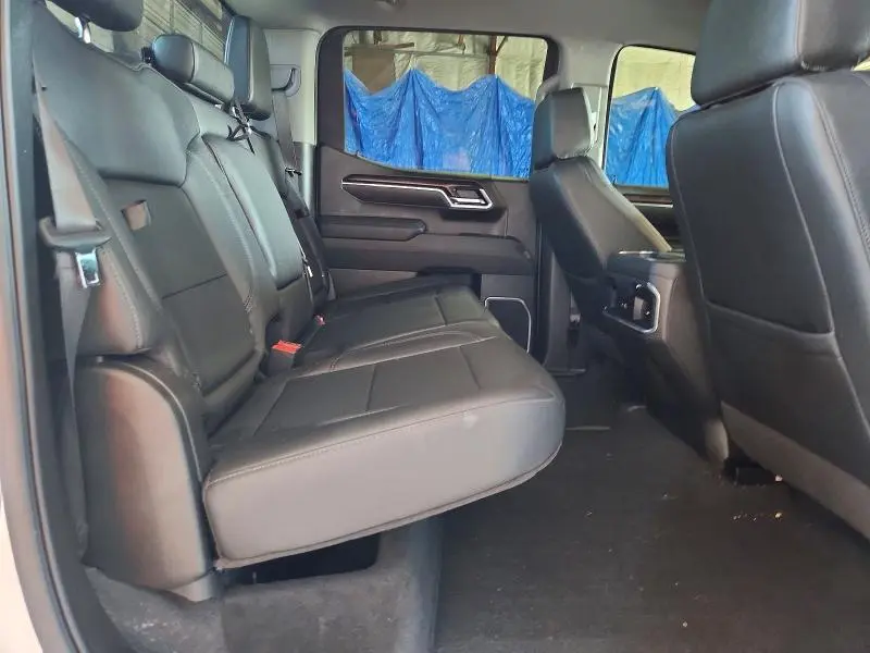 2025 GMC SIERRA K1500 SLT  