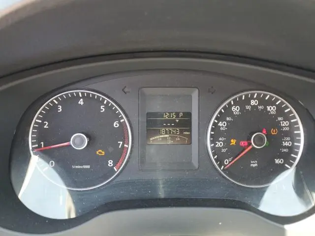 2012 VOLKSWAGEN JETTA SE  