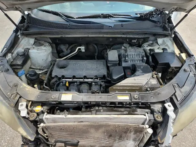 2011 KIA SORENTO BASE  