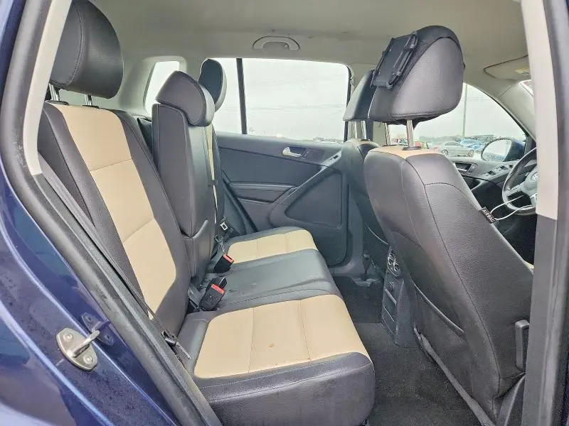 2016 VOLKSWAGEN TIGUAN S  