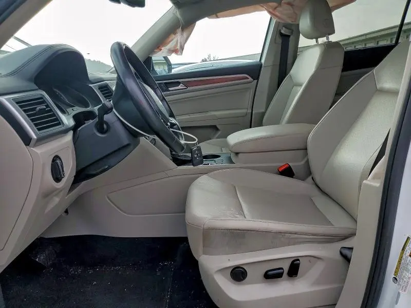 2018 VOLKSWAGEN ATLAS SE  