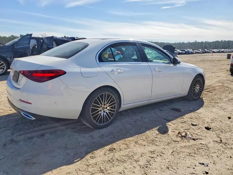 2026 MERCEDES-BENZ C 300  