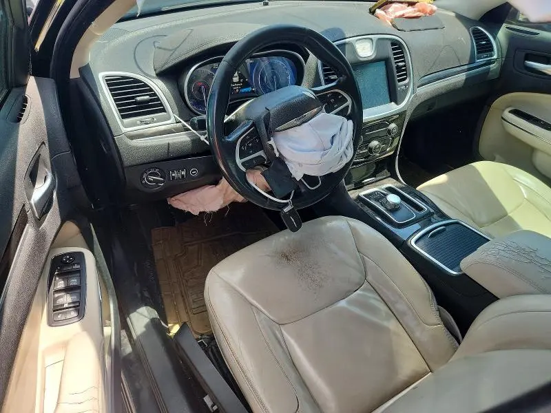 2015 CHRYSLER 300 LIMITED  