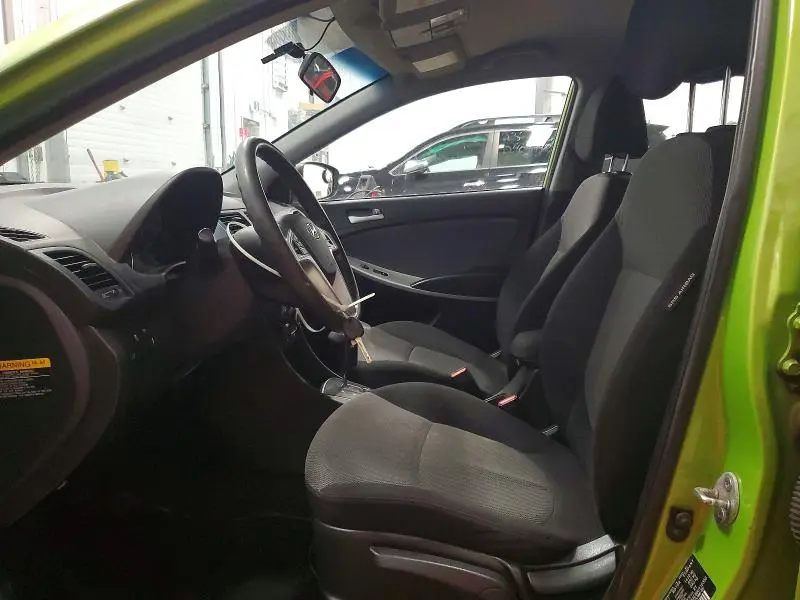 2013 HYUNDAI ACCENT GS  