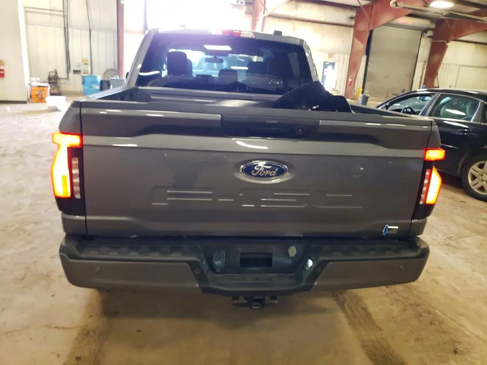 2023 FORD F150 LIGHTNING PRO  