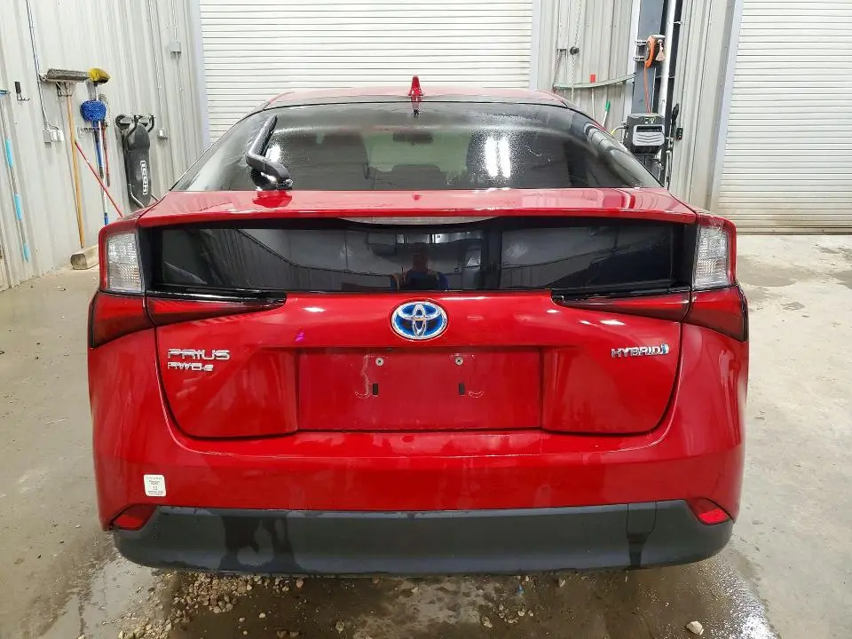 2021 TOYOTA PRIUS LE AWD-E  