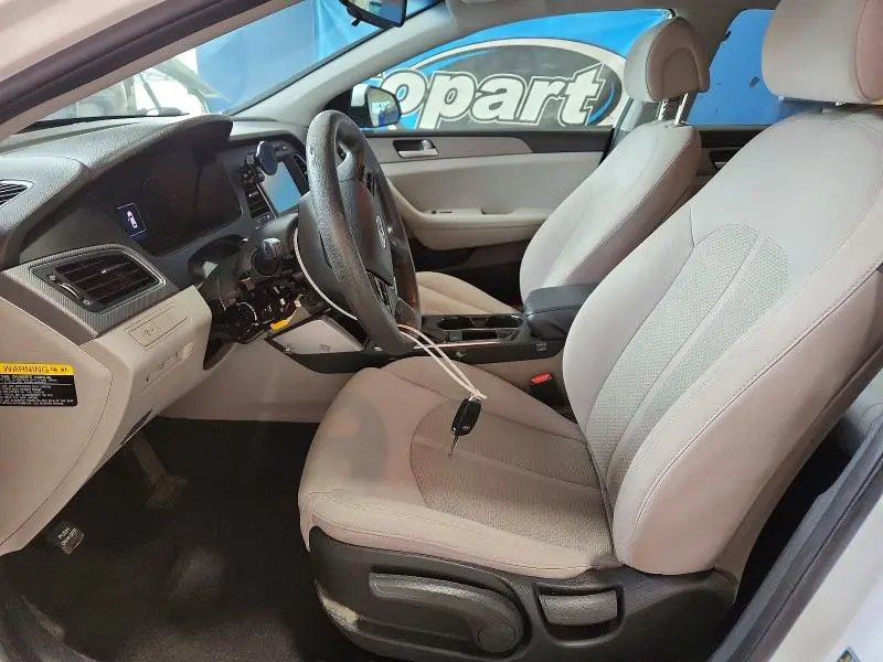 2016 HYUNDAI SONATA SE  