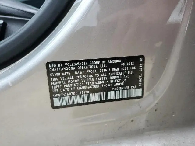 2013 VOLKSWAGEN PASSAT SE  